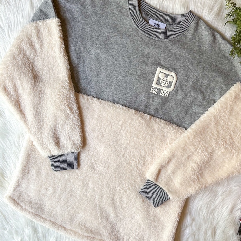 Walt Disney World Sherpa Fleece Spirit Jersey Gray Long Sleeves Sweatshirt Top S